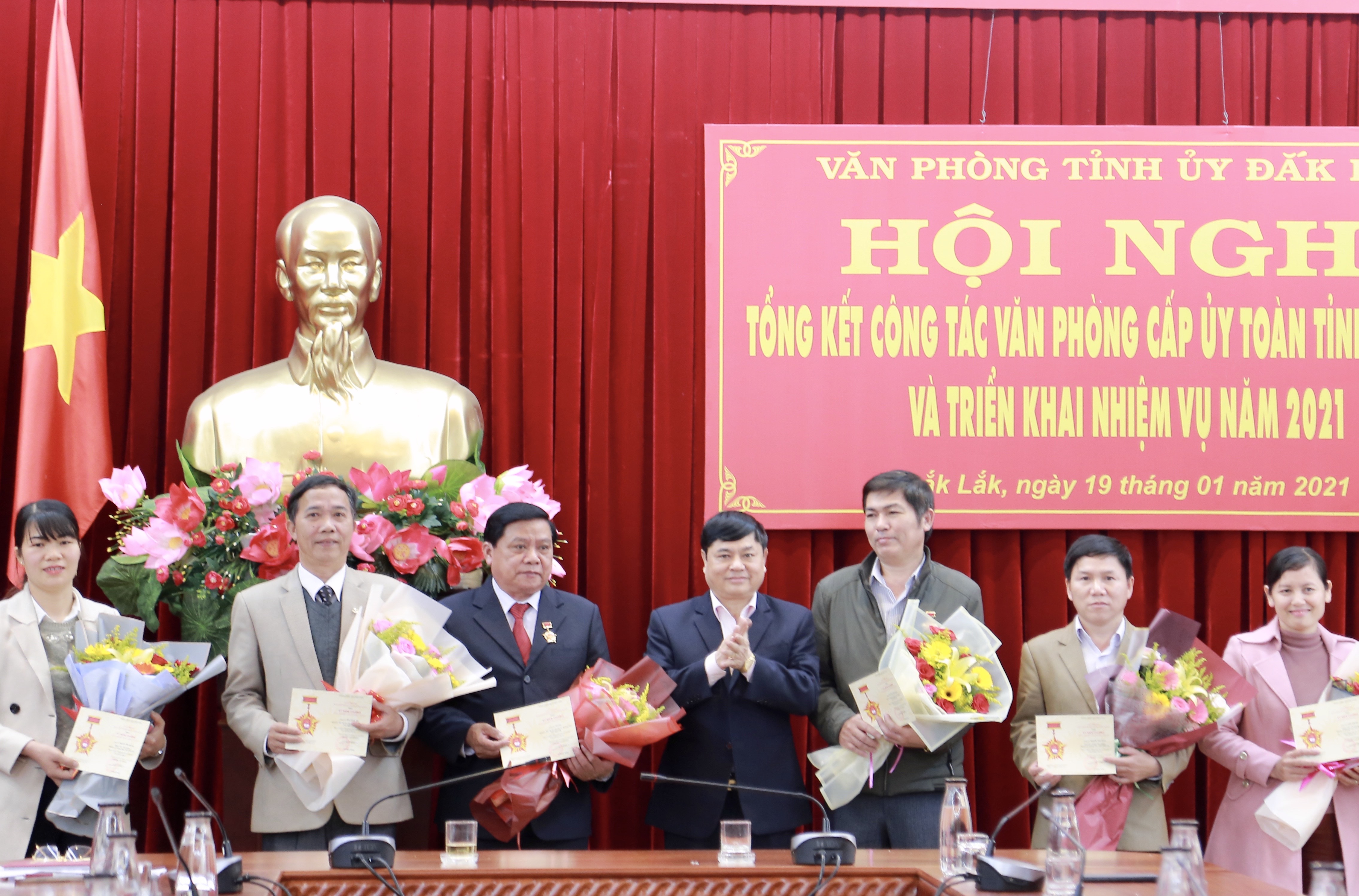 Hội nghị tổng kết công tác văn phòng cấp ủy toàn tỉnh năm 2020