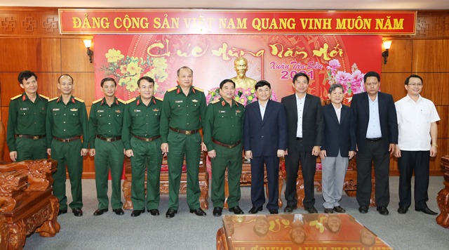 Chính ủy Quân khu 5 thăm, làm việc và chúc Tết Tỉnh ủy Đắk Lắk