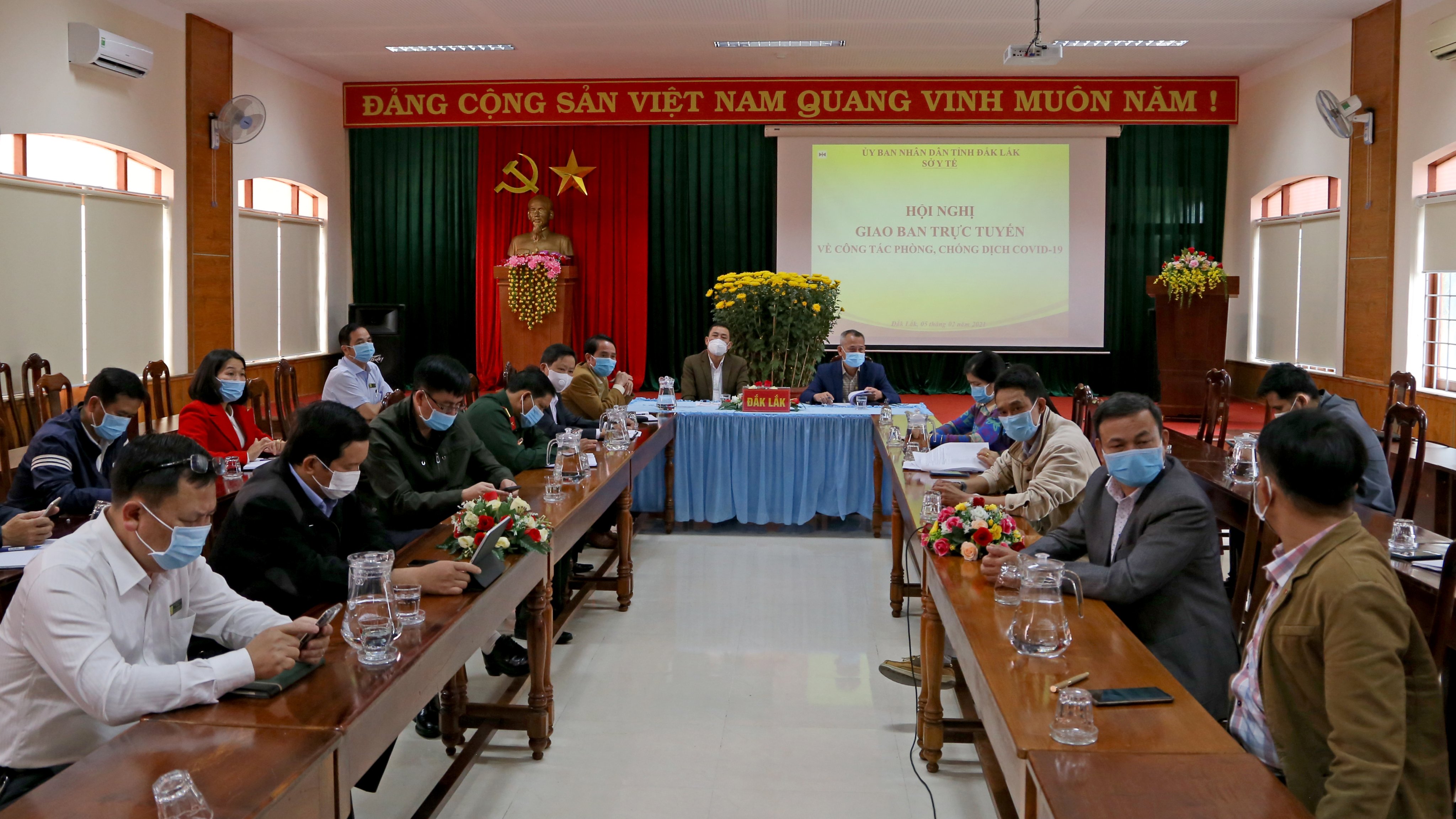 Bộ Y tế giao ban công tác phòng, chống dịch Covid-19 với các địa phương