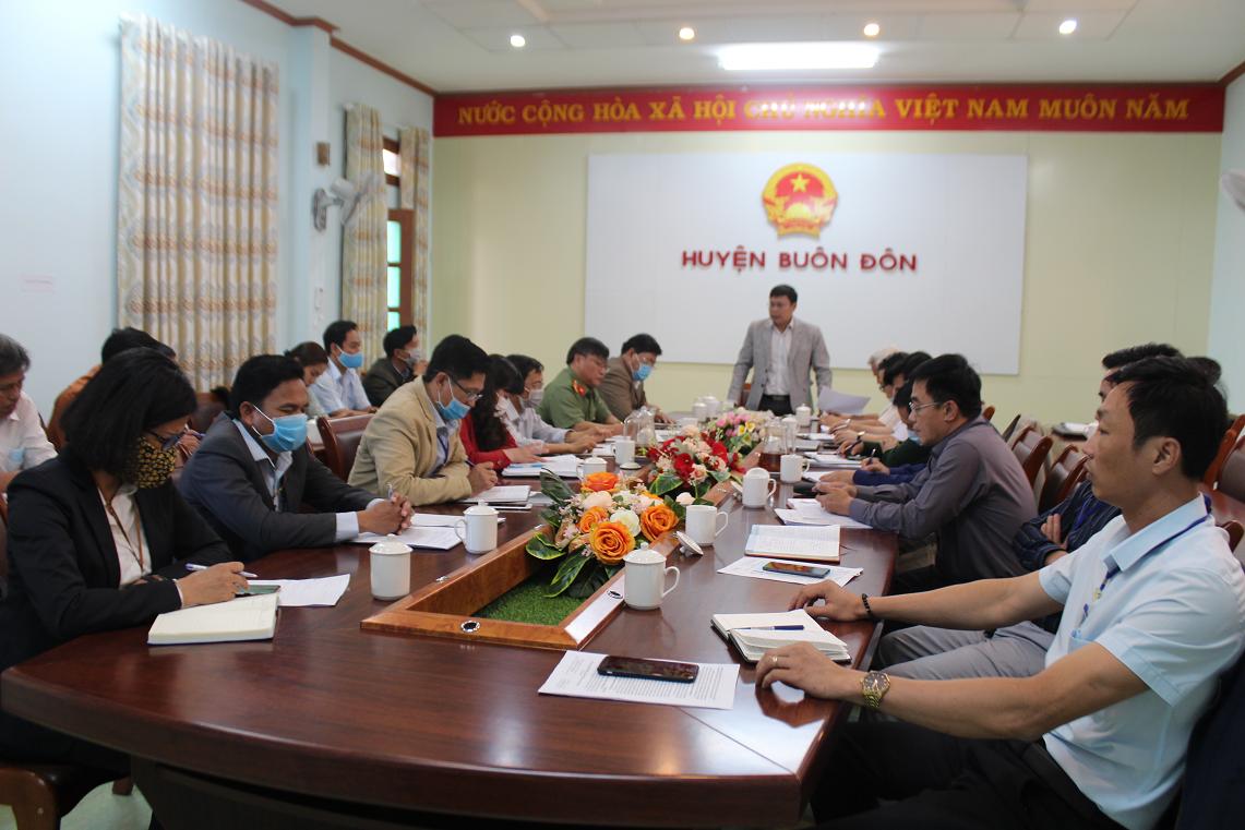 UBND huyện Buôn Đôn giao ban về tình hình trước, trong và sau Tết Nguyên đán Tân Sửu 2021