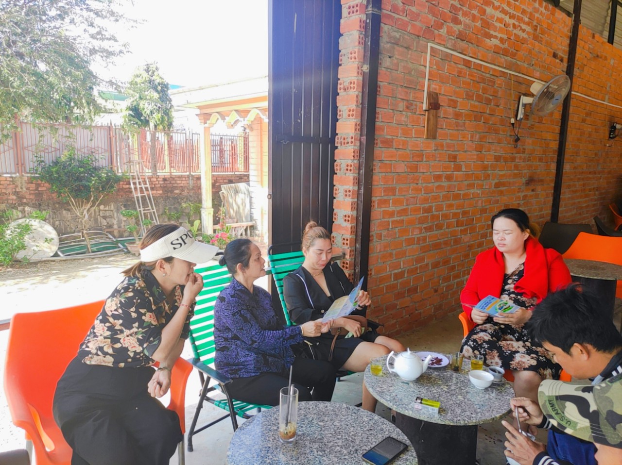 Bảo hiểm xã hội huyện Krông Ana – Ðổi mới  tuyên truyền, vận động người dân tham gia bảo hiểm y tế, BHXH