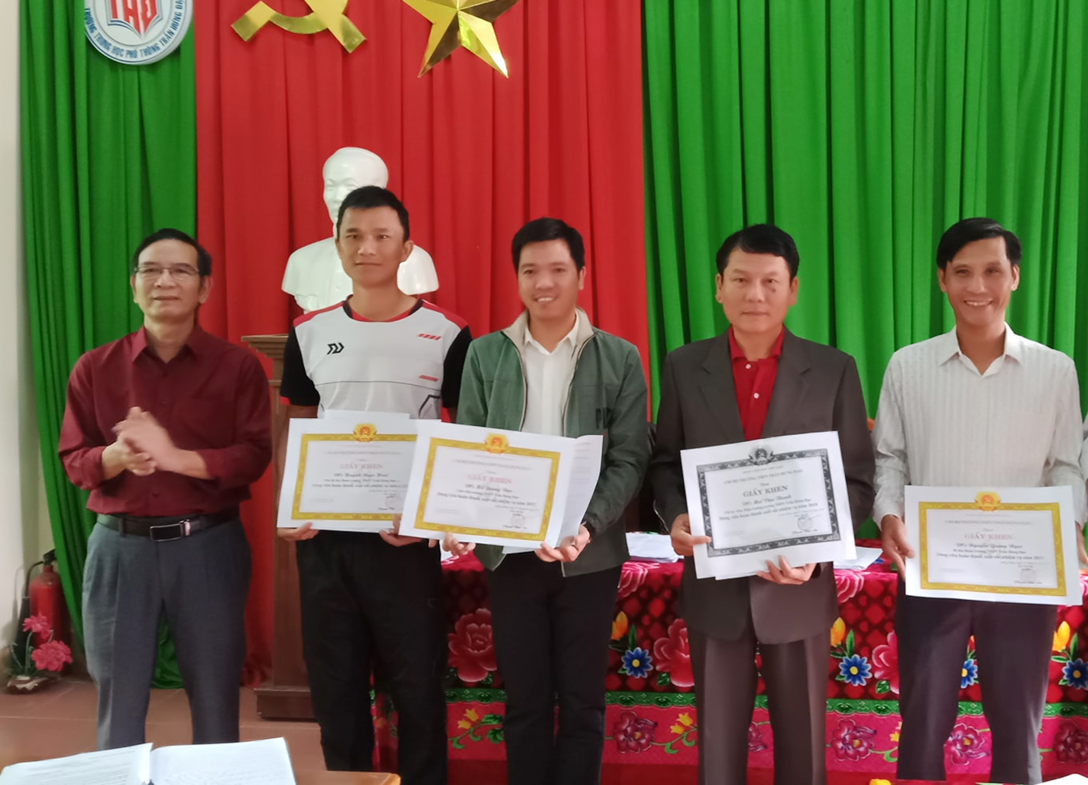 Bí thư Đoàn trường vùng sâu năng nổ, sáng tạo