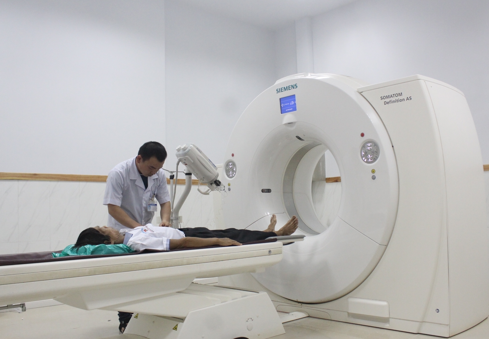 Cảnh báo bệnh nhân đi khám chữa bệnh nhiều lần để trục lợi quỹ BHYT