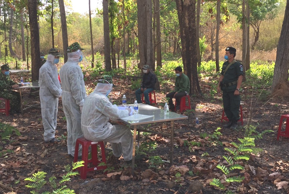 Chủ động phối hợp và triển khai đồng bộ nhiều biện pháp trong phòng, chống dịch trên biên giới