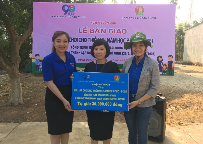 Huyện đoàn Buôn Đôn bàn giao khu vui chơi thiếu nhi