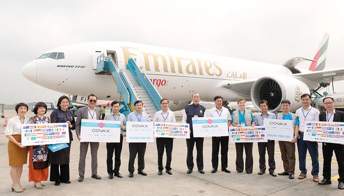 Việt Nam tiếp nhận hơn 800.000 liều vaccine phòng COVID-19