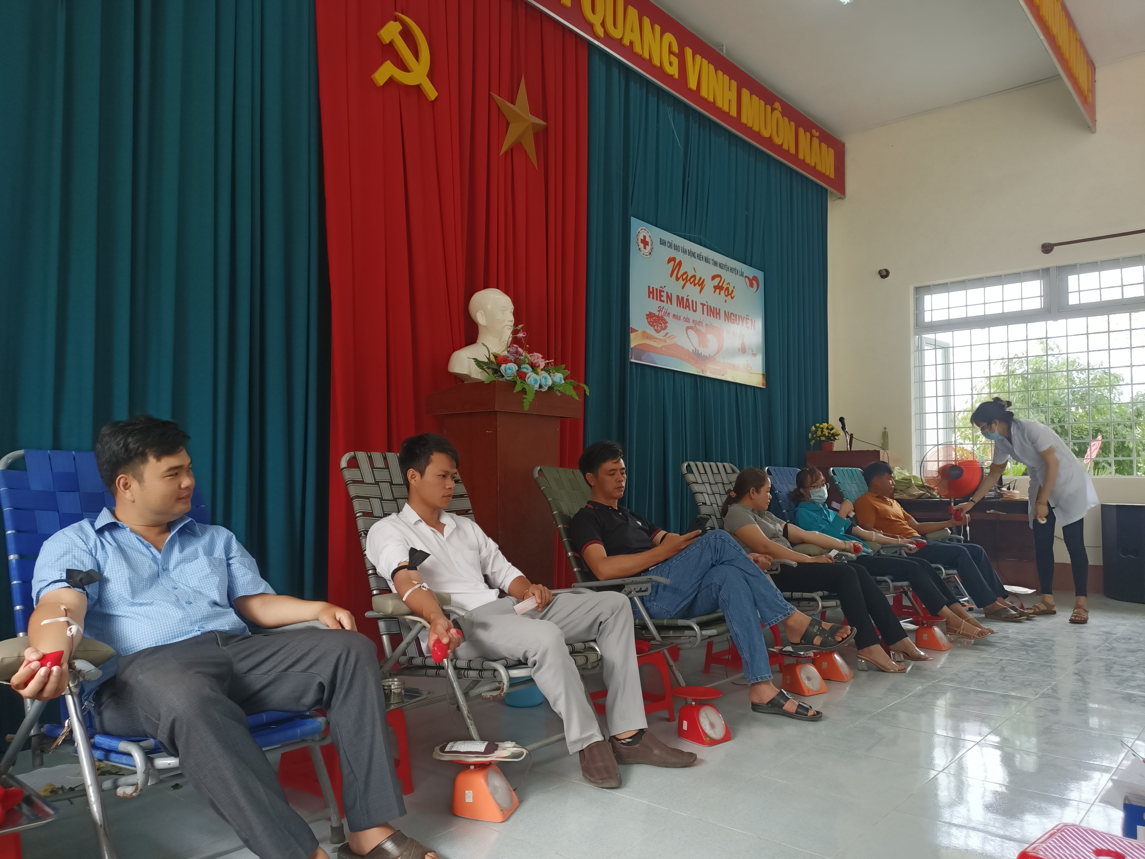 Huyện Lắk thu được 240 đơn vị máu trong đợt I năm 2021