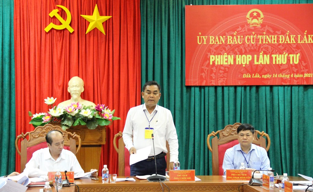 Ủy ban Bầu cử tỉnh họp phiên thứ tư