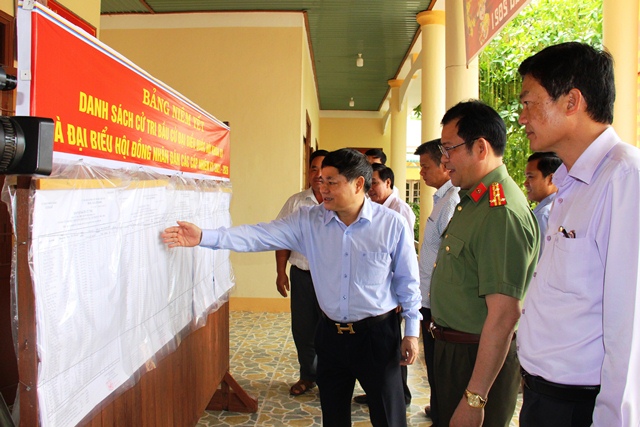 Thường trực Tỉnh ủy kiểm tra công tác bầu cử tai huyện Ea Súp