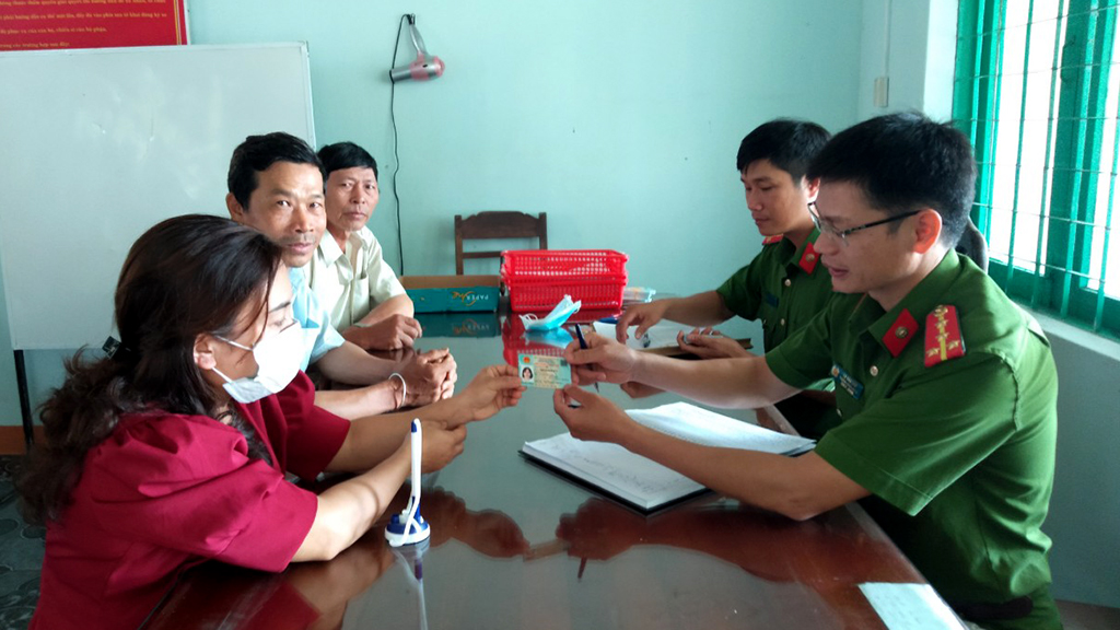 Huyện Buôn Đôn nỗ lực đẩy nhanh tiến độ cấp thẻ căn cước công dân