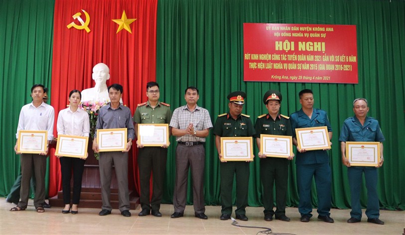 Huyện Krông Ana: Hội nghị rút kinh nghiệm công tác tuyển quân năm 2021