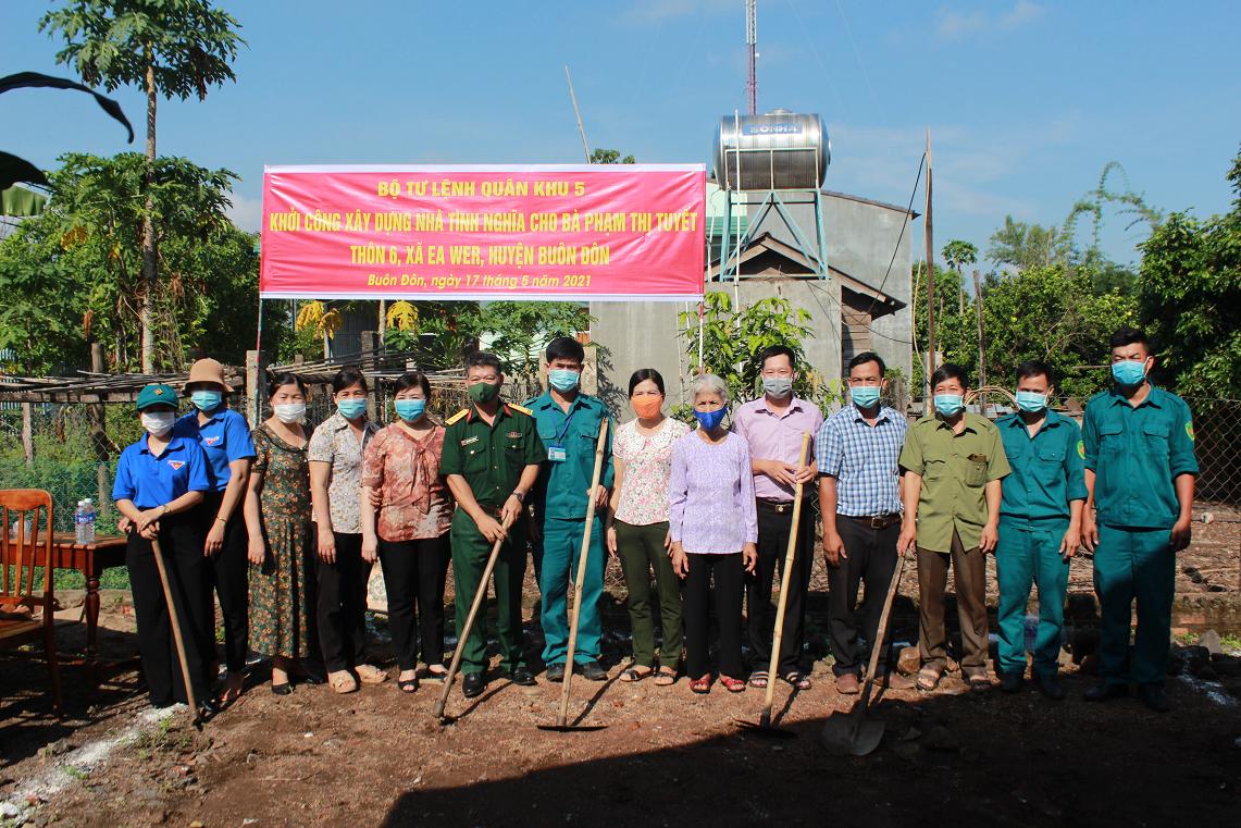 Khởi công xây dựng nhà tình nghĩa cho người có công