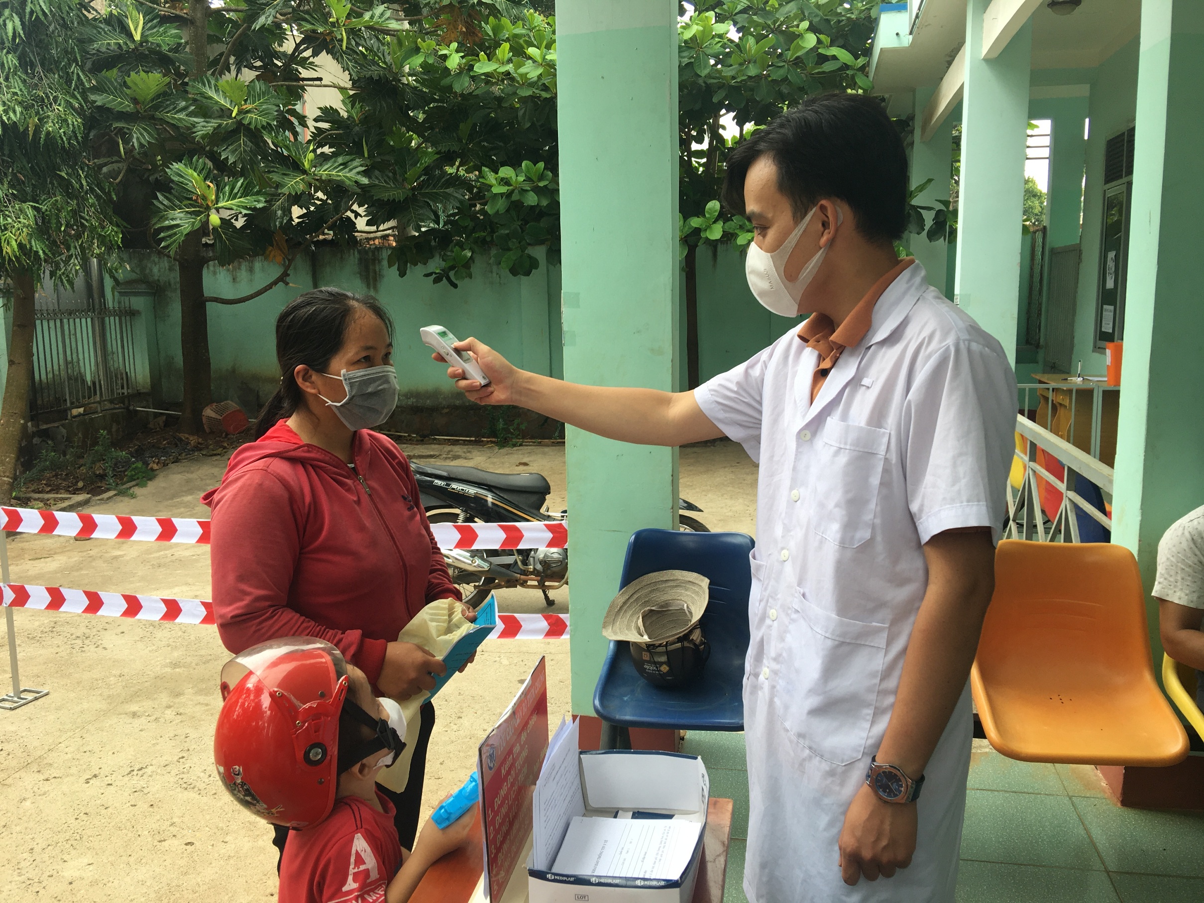 Y tế cơ sở quyết liệt phòng, chống dịch bệnh COVID-19