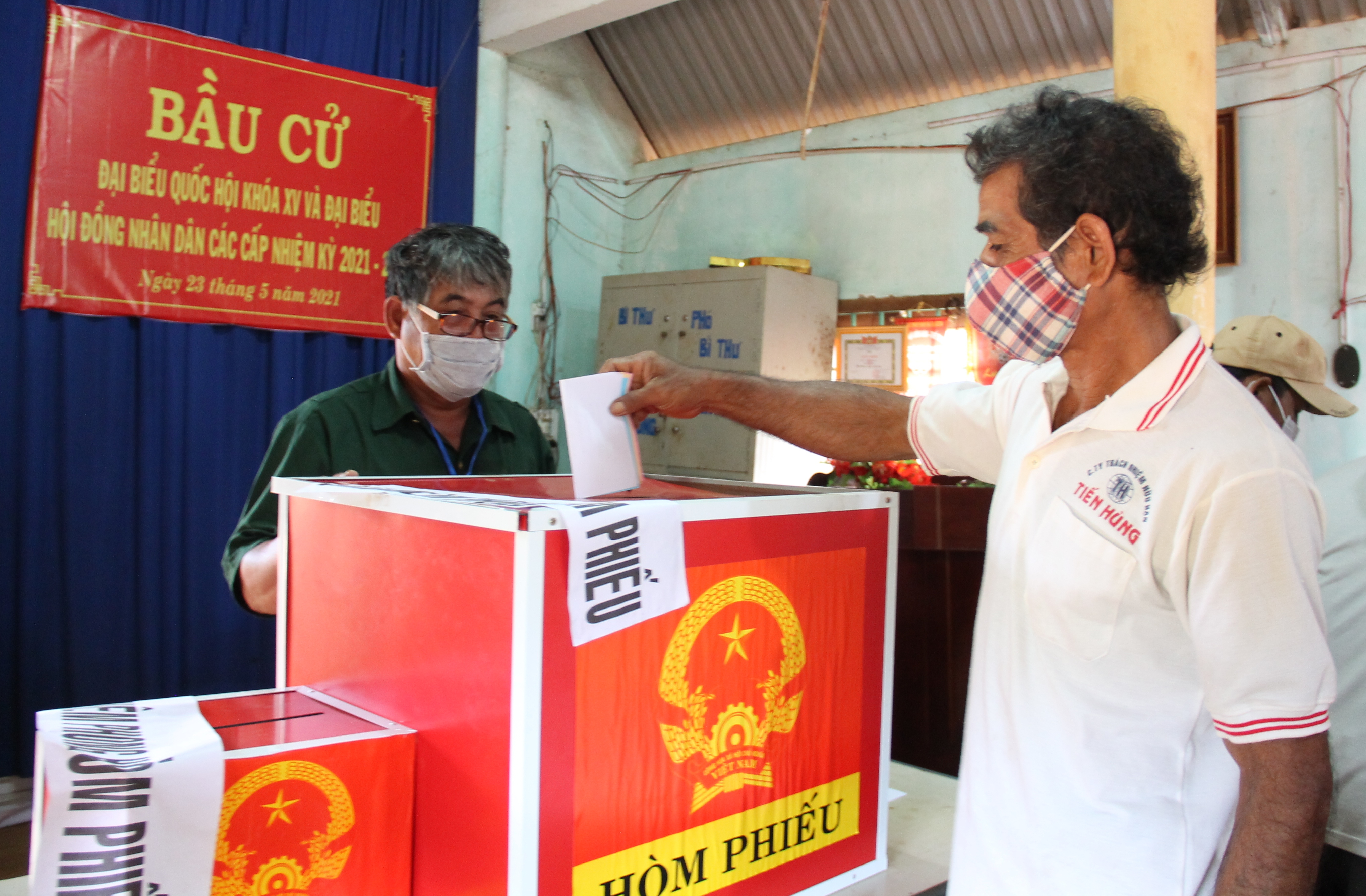 Huyện Cư Kuin: 35 đại biểu trúng cử HĐND huyện khóa IV