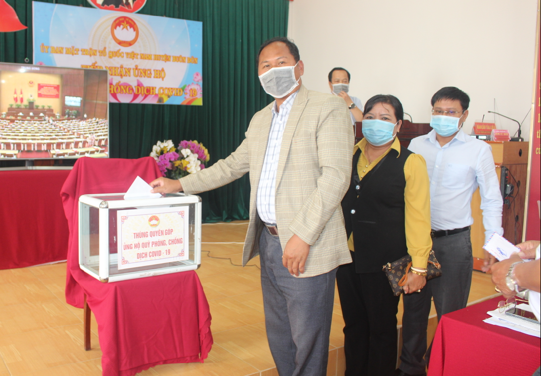 Phát động chương trình quyên góp ủng hộ Quỹ phòng chống dịch COVID-19