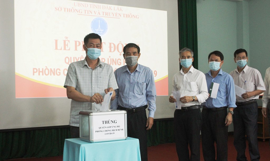 Sở Thông tin và Truyền thông ủng hộ phòng chống dịch Covid-19