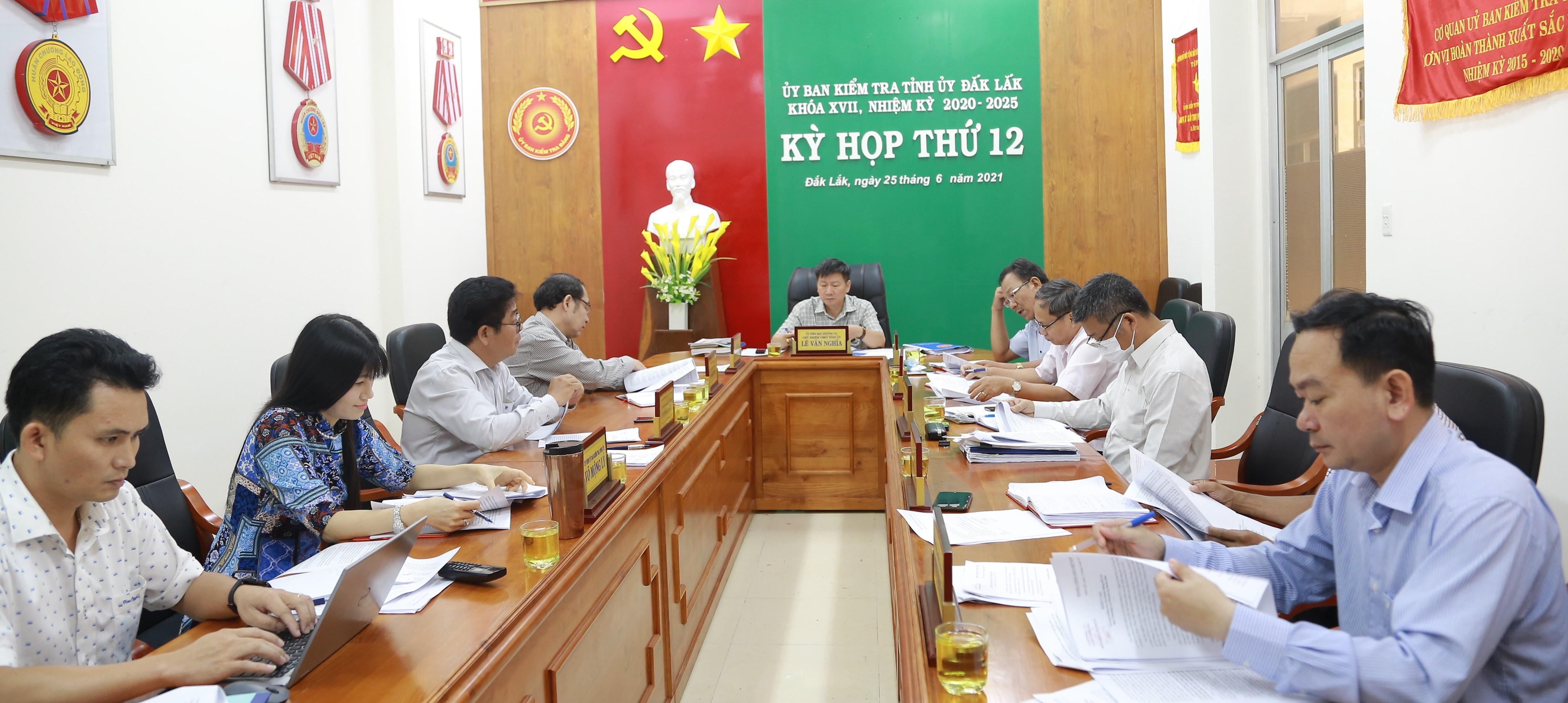 Ủy ban Kiểm tra Tỉnh ủy họp Kỳ thứ 12