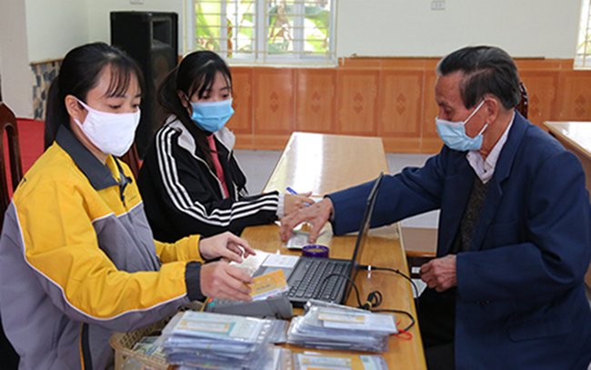 Tiến hành chi trả gộp lương hưu, trợ cấp BHXH tháng 7 và tháng 8/2021 vào cùng một kỳ chi trả