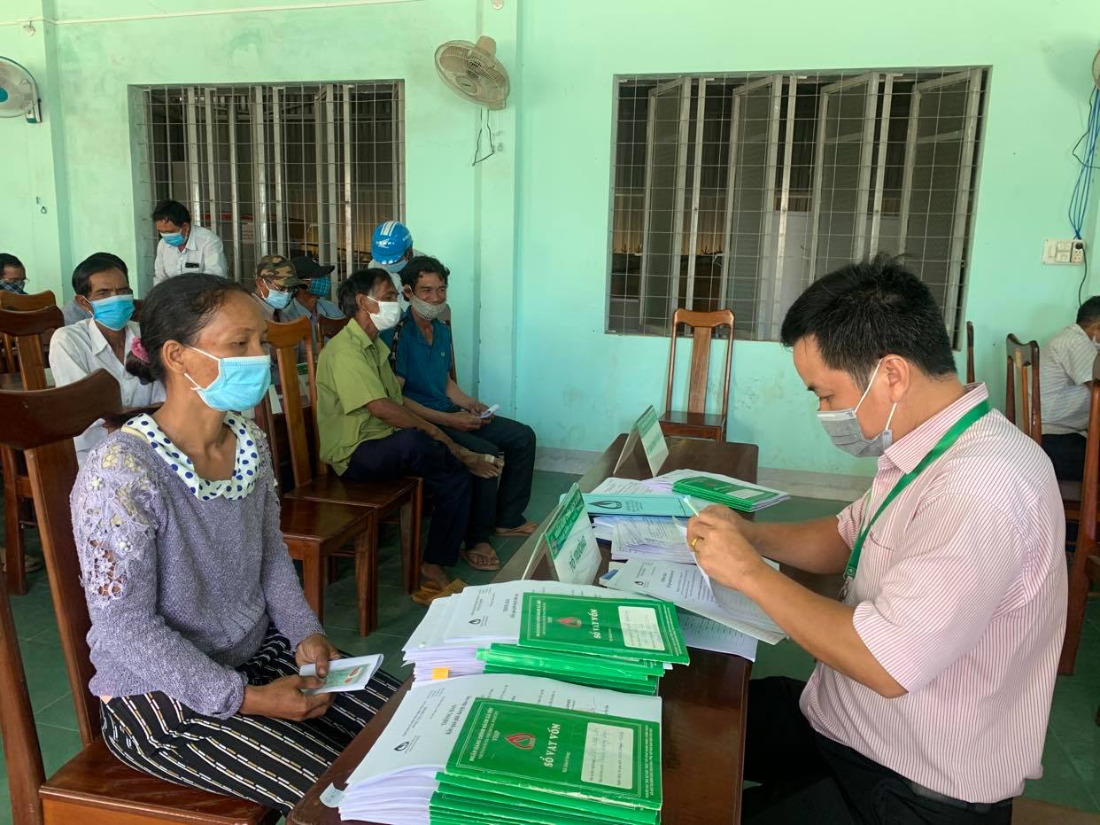 Triển khai chính sách cho vay để trả lương ngừng việc, trả lương phục hồi sản xuất do ảnh hưởng của dịch Covid-19