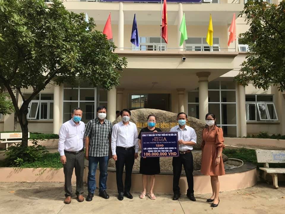 Doanh nghiệp ủng hộ 130 triệu đồng cho Trung tâm CDC phòng, chống dịch Covid-19