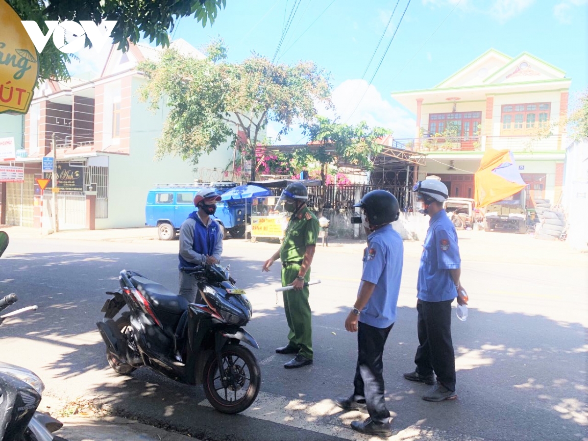 Xử phạt 23 trường hợp vi phạm giãn cách xã hội theo Chỉ thị 16 của Chính phủ