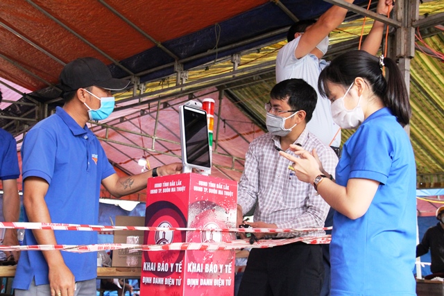 Ngày 2/8 vận hành chính thức hệ thống khai báo điện tử tại các chốt kiểm dịch trong  toàn tỉnh