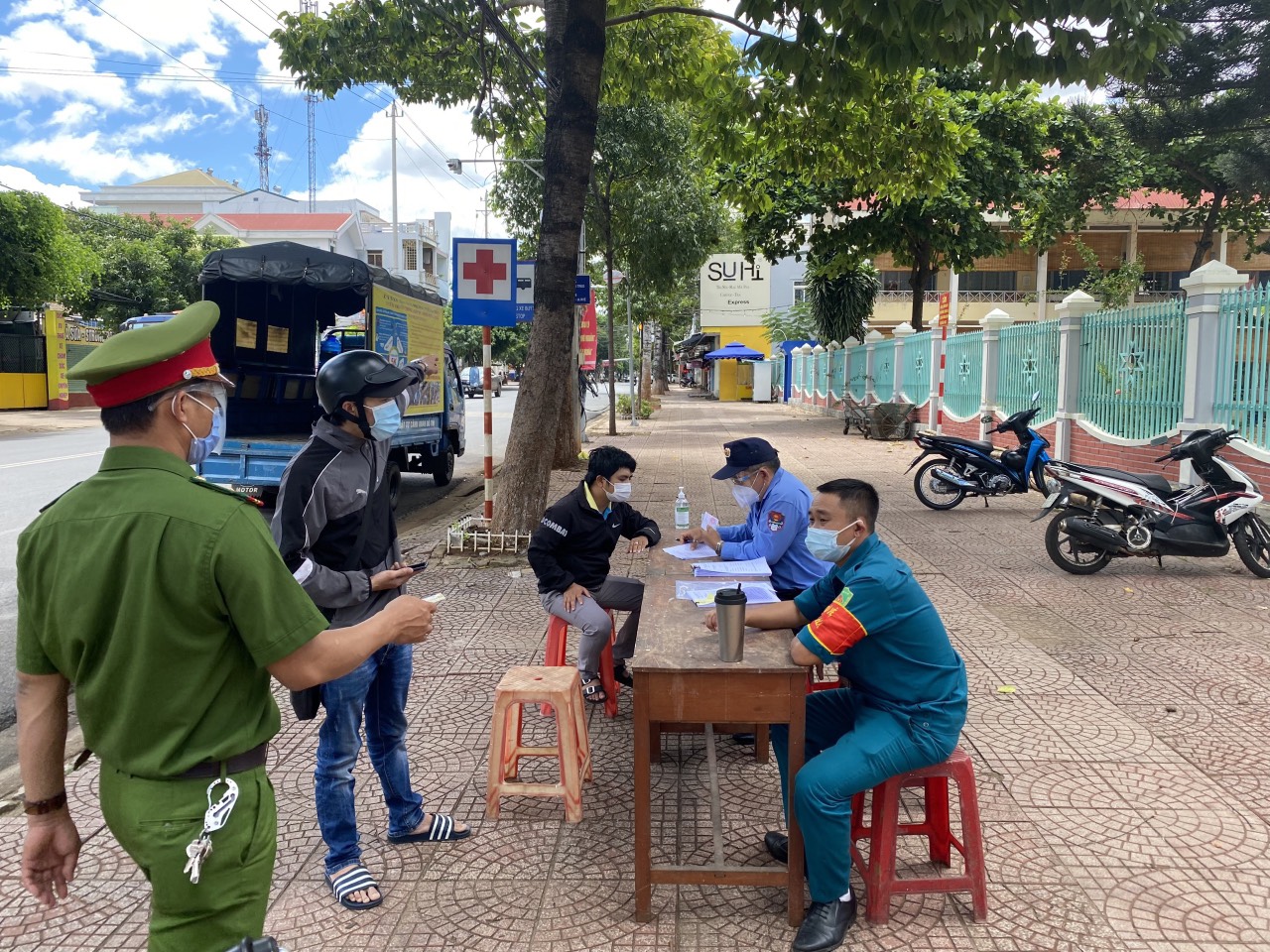 TP. Buôn Ma Thuột xử phạt 386 cá nhân vi phạm quy định phòng chống dịch bệnh