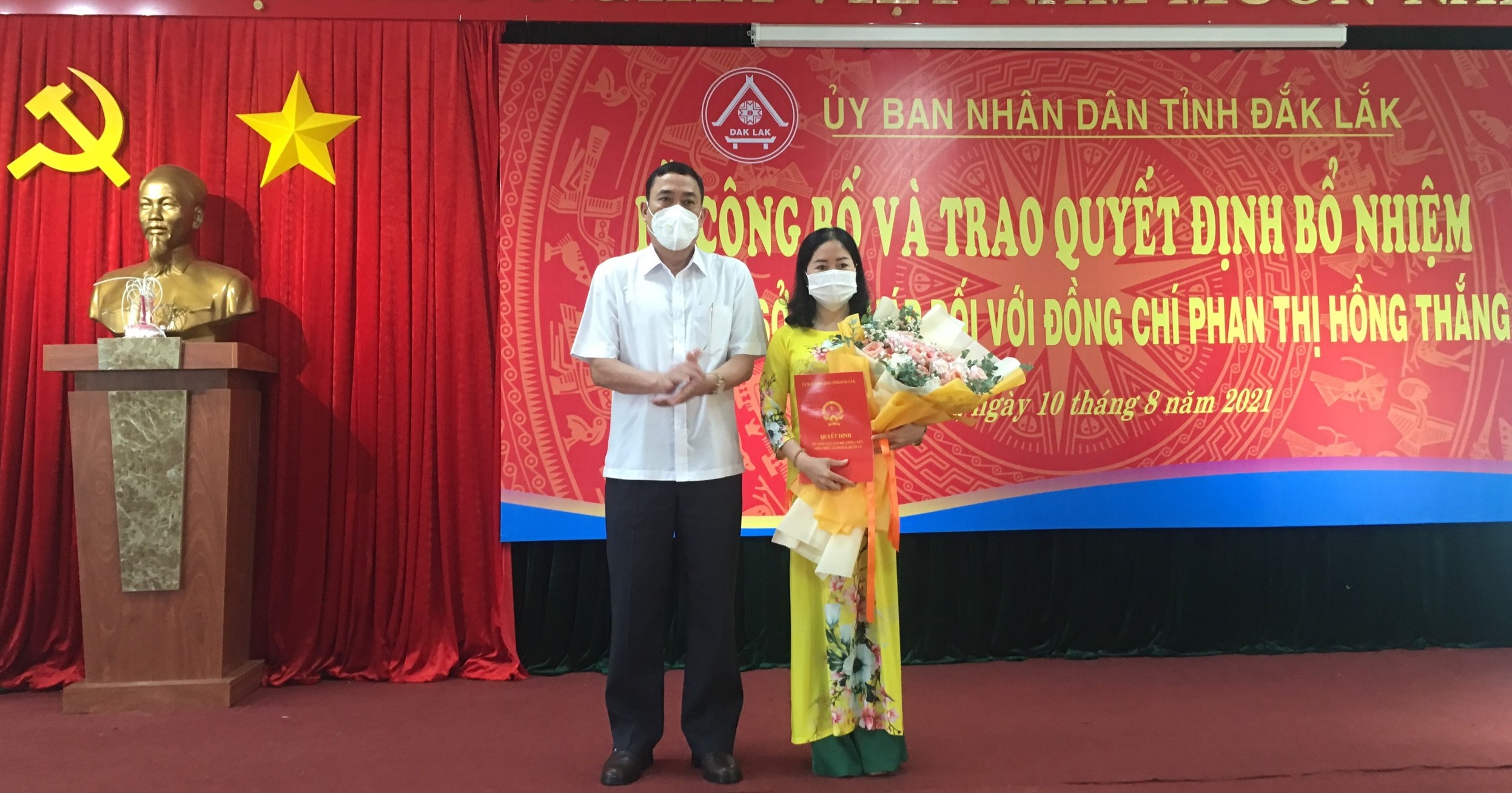 Công bố và trao Quyết định bổ nhiệm Giám đốc Sở Tư pháp Đắk Lắk
