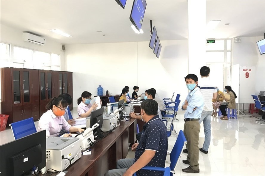 Tích cực hỗ trợ người dân, doanh nghiệp giải quyết TTHC mùa dịch Covid-19