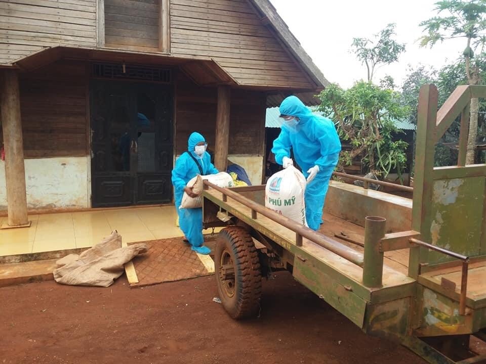 Huyện Krông Búk đẩy mạnh tuyên truyền biện pháp phòng chống Covid-19 tại các thôn, buôn