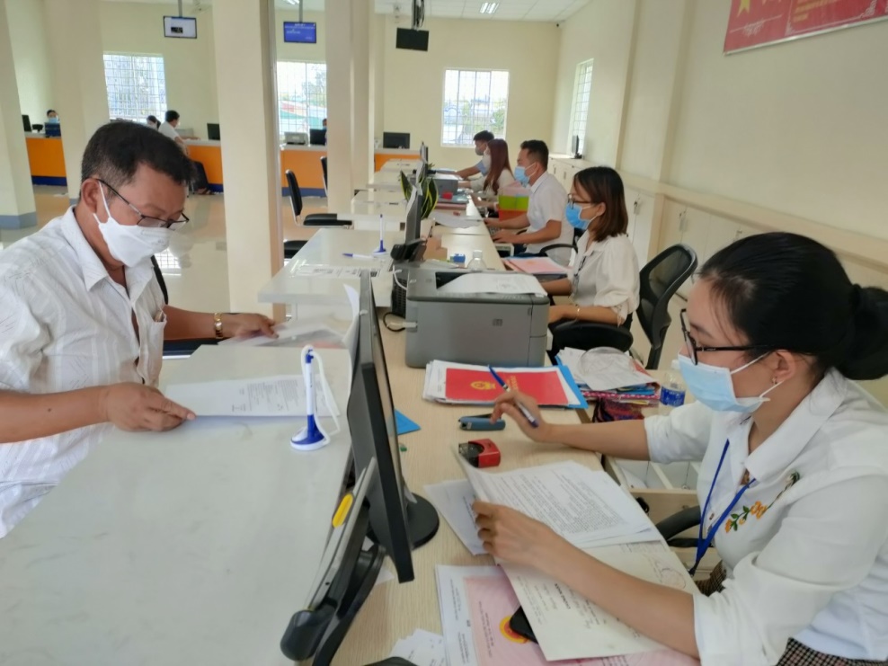 Huyện Ea Kar đổi mới cơ chế một cửa, một cửa liên thông trong giải quyết TTHC