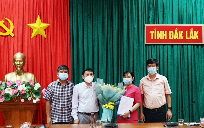 Công bố Quyết định bổ nhiệm Phó Chánh Văn phòng UBND tỉnh Đắk Lắk