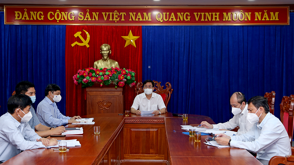 Thường trực Tỉnh ủy họp về công tác xúc tiến tiêu thụ nông sản của tỉnh