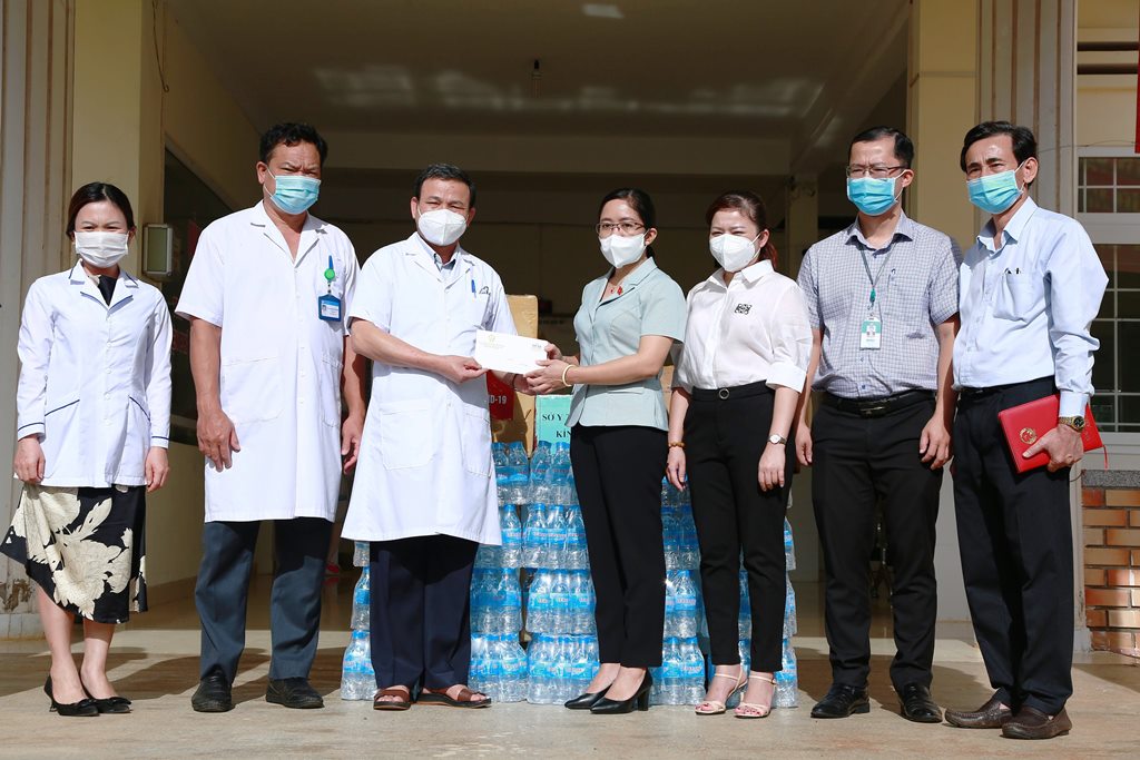 Đoàn đại biểu Quốc hội tỉnh thăm các điểm cách ly, điều trị COVID-19