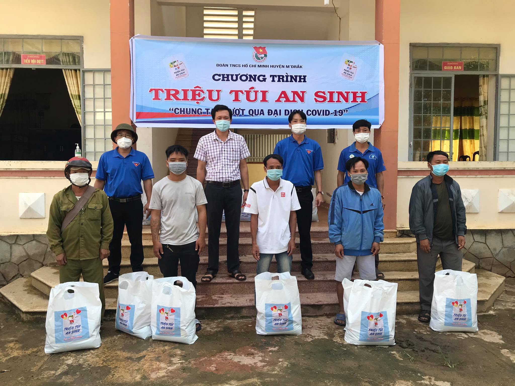 Huyện đoàn M'Drắk phối hợp tổ chức chương trình 