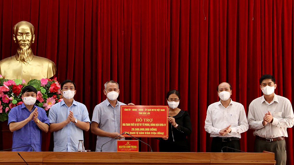 Ban Thường vụ Tỉnh ủy họp phiên định kỳ tháng 9 năm 2021