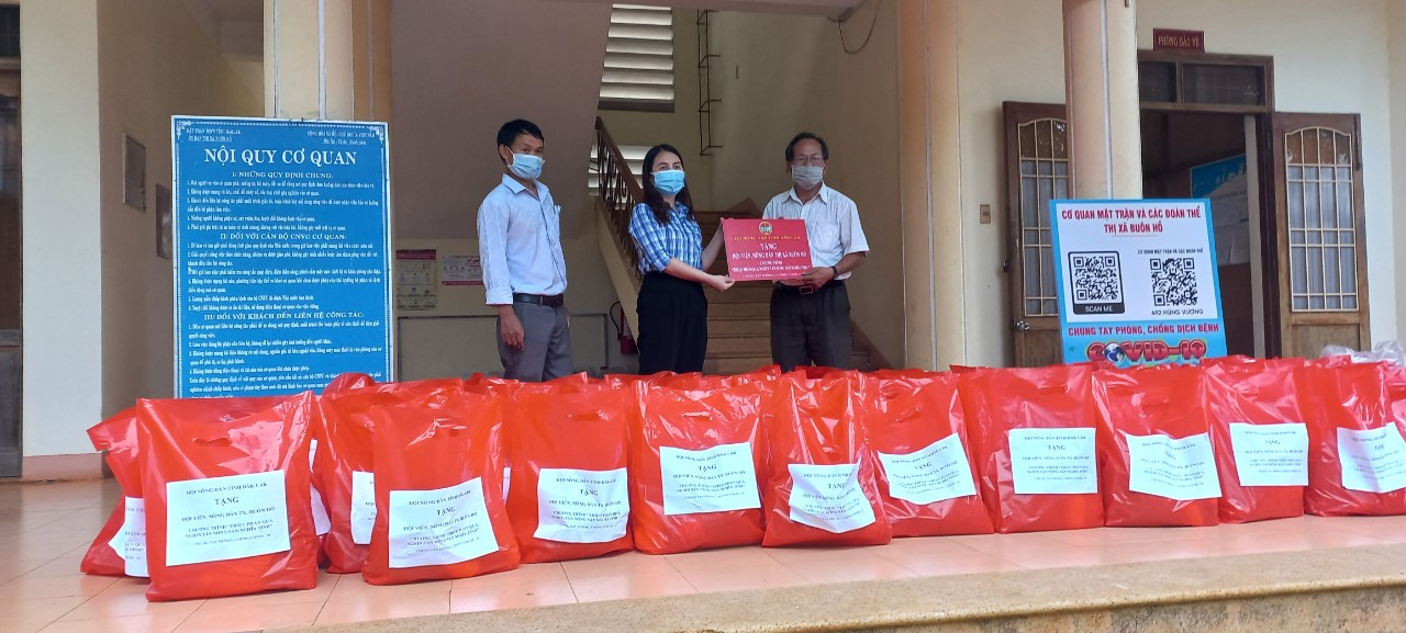 Hội Nông dân tỉnh Đắk Lắk giảm phí vay từ nguồn vốn Quỹ hỗ trợ nông dân cho 100% hộ hội viên đang vay vốn