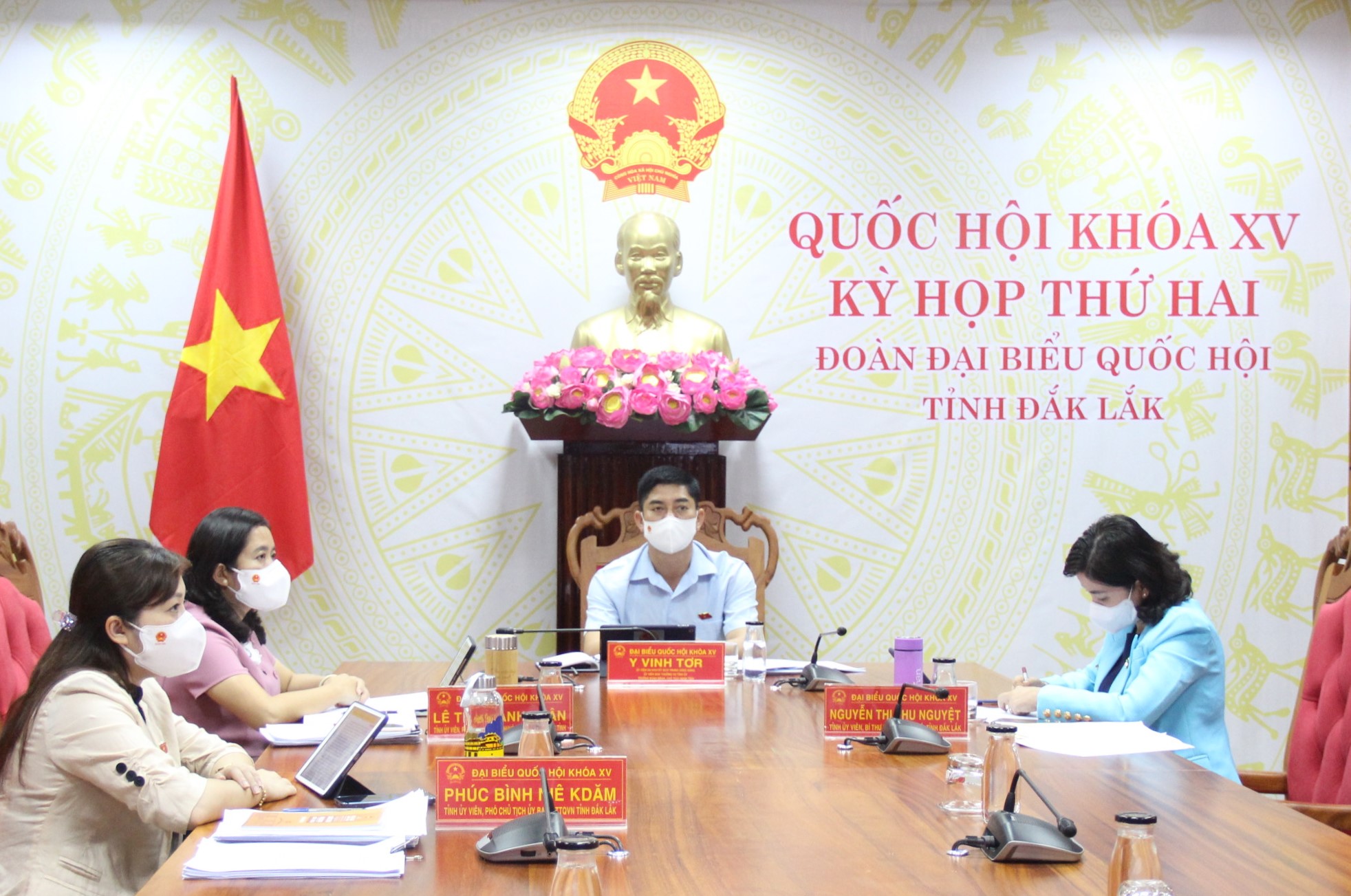 Quốc hội thảo luận trực tuyến nội dung dự thảo Nghị quyết về tổ chức phiên tòa trực tuyến