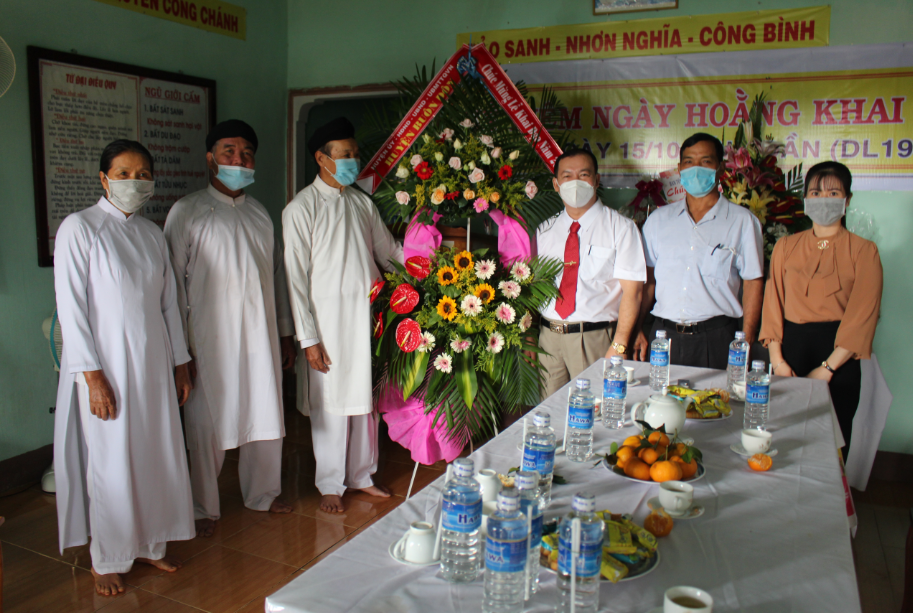 Huyện Buôn Đôn thăm, chúc mừng Họ đạo Cao Đài Buôn Đôn nhân Đại lễ Khai đạo Cao Đài năm 2021