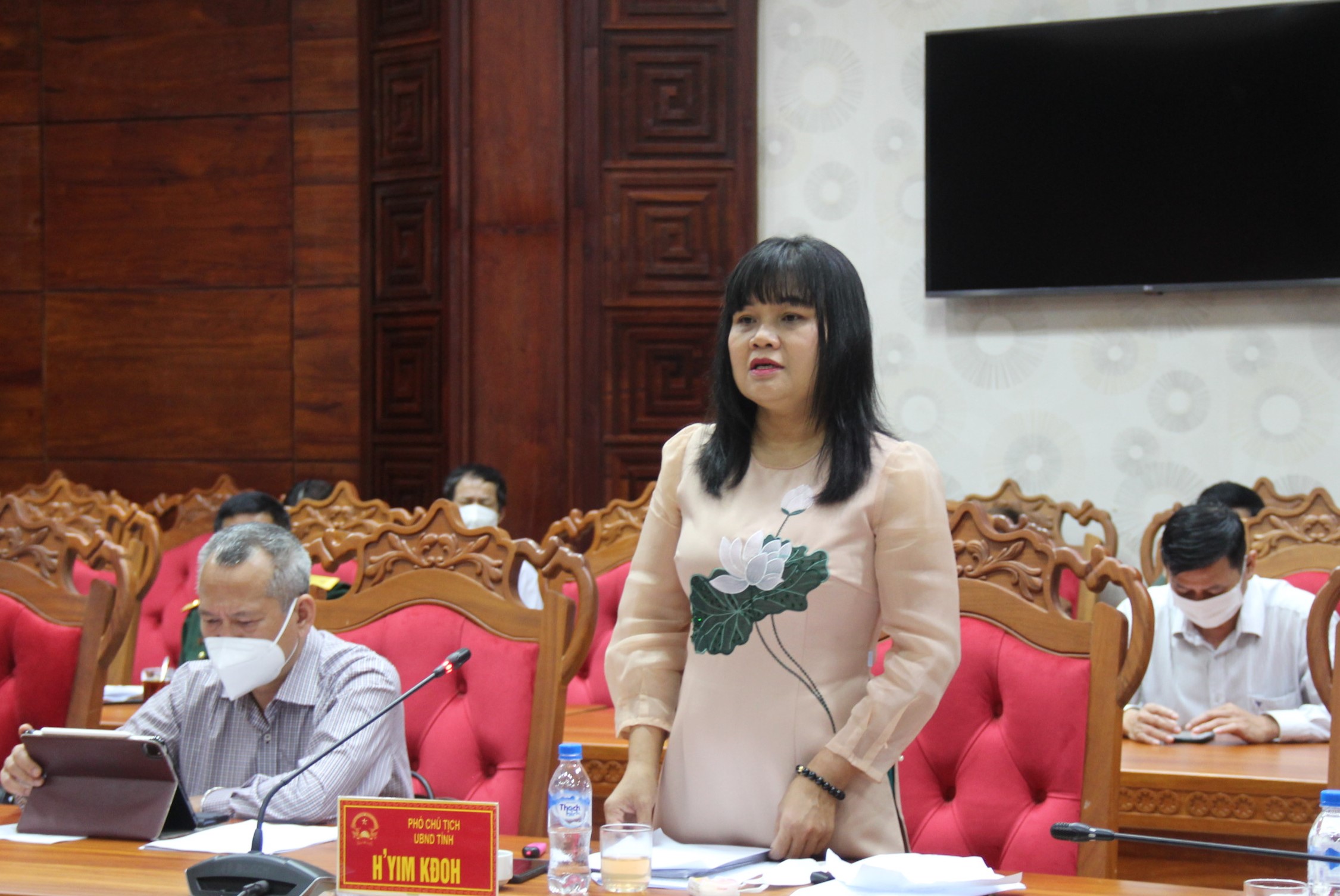 UBND tỉnh làm việc với Tổ công tác của Bộ Y tế và ký kết hợp tác hỗ trợ y tế toàn diện với Bệnh viện Bạch Mai
