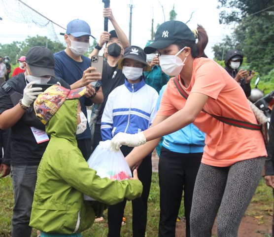 “Let’s share with children - overcome the pandemic together” Program