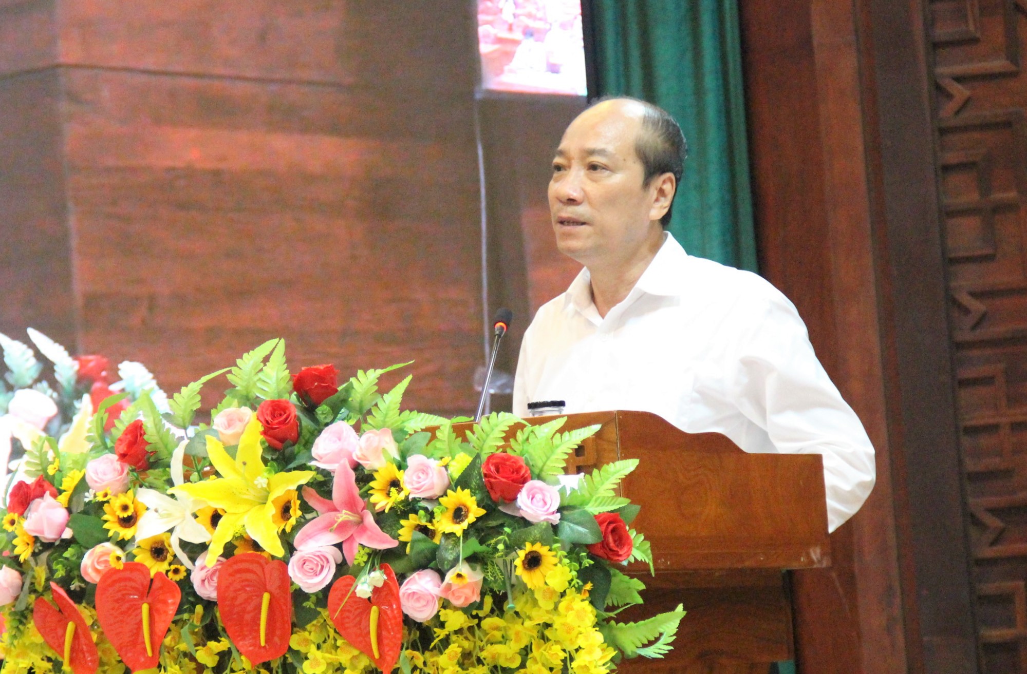 The People’s Committee of the Province held the September 2021 Regular Meeting