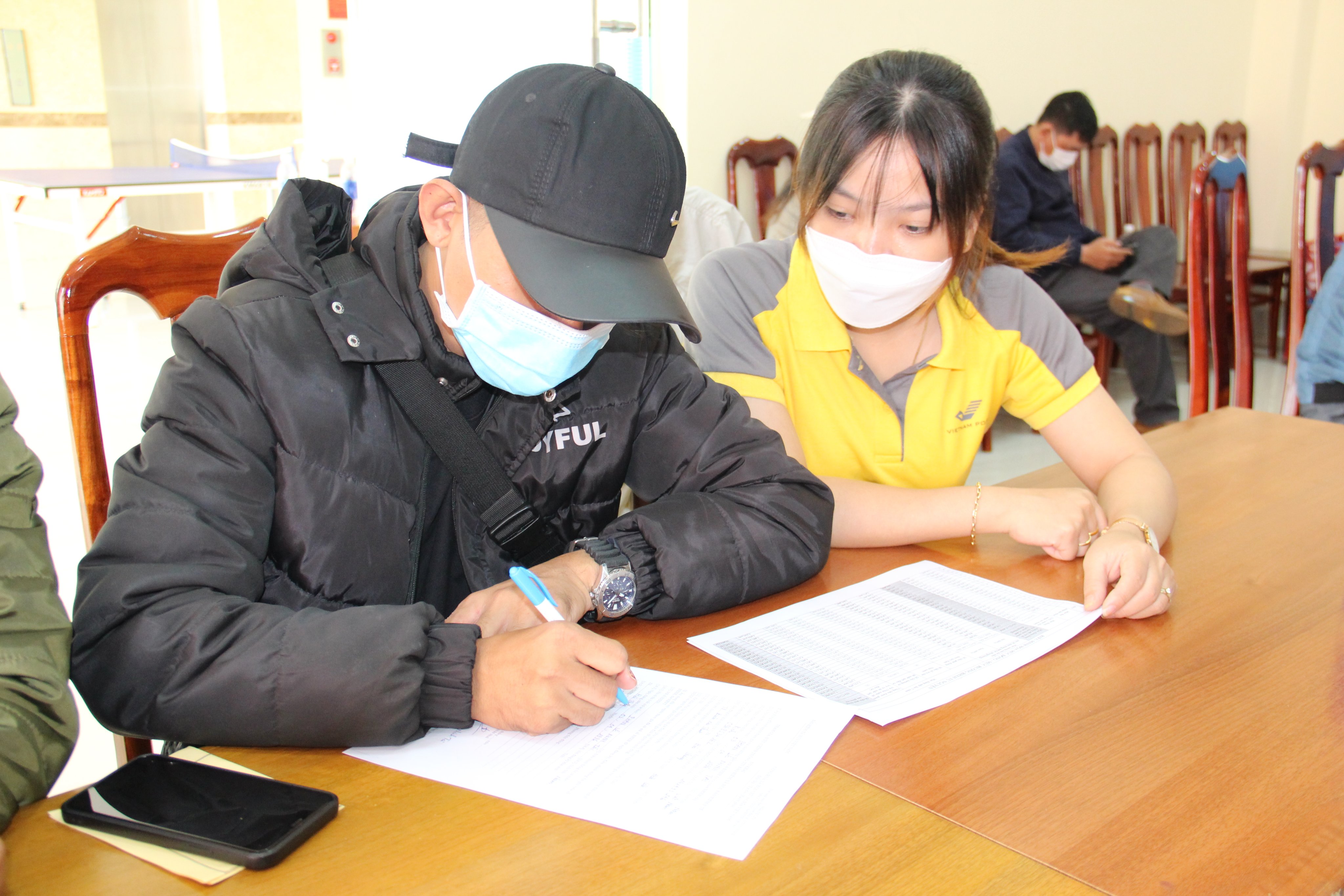 Người thuộc hộ nghèo, cận nghèo tham gia BHXH tự nguyện được hỗ trợ mức đóng