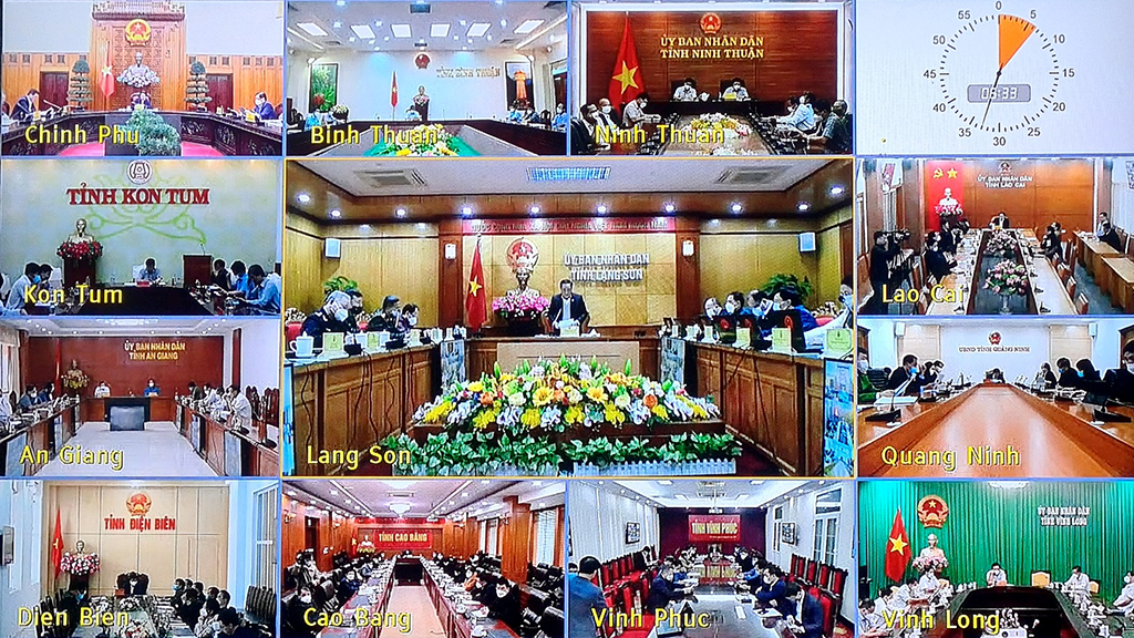 Chính phủ họp giải quyết tình trạng ùn tắc hàng hóa tại các cửa khẩu biên giới phía Bắc