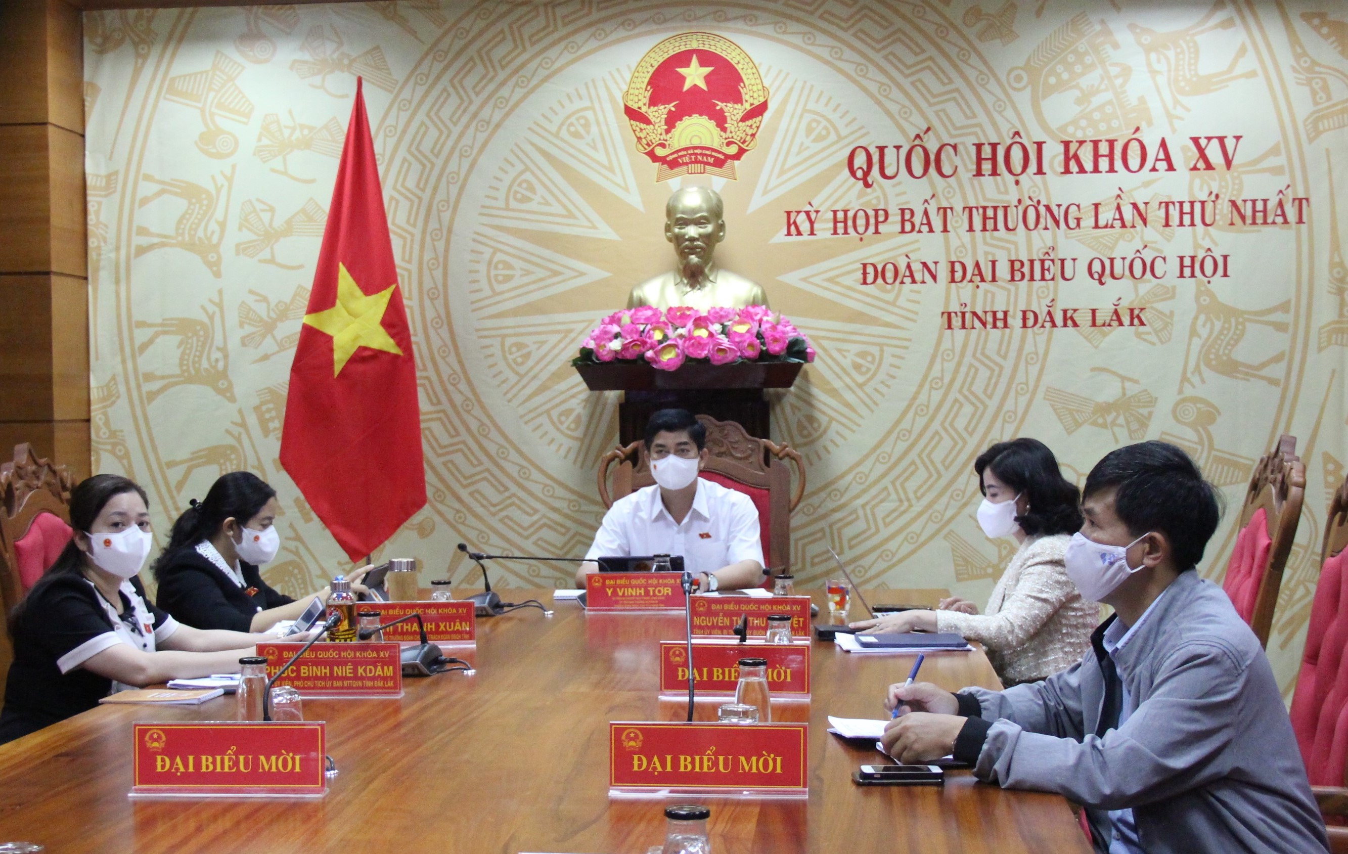 Quốc hội thảo luận trực tuyến về chính sách tài khóa, tiền tệ hỗ trợ Chương trình phục hồi và phát triển KT-XH