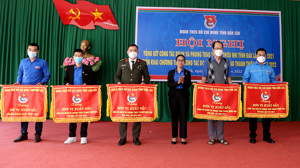 Hội nghị tổng kết công tác Đoàn và phong trào Thanh thiếu nhi năm 2021