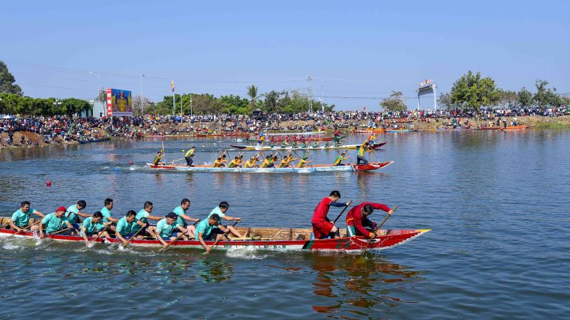 Hoãn Giải đua thuyền nam truyền thống năm 2022