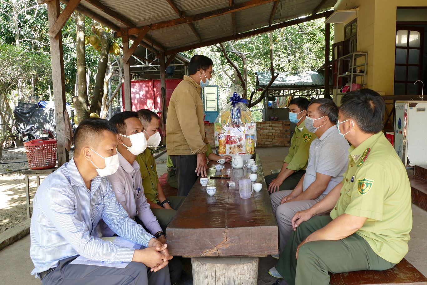 Thăm tặng quà các Chốt, Trạm kiểm lâm Vườn Quốc gia Yok Đôn nhân dịp Tết Nguyên đán Nhâm Dần 2022