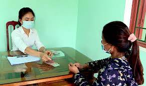 Quyết định về việc phê duyệt danh sách và kinh phí hỗ trợ người lao động ngừng việc gặp khó khăn do đại dịch COVID-19 (đợt 23) trên địa bàn huyện Ea H’leo