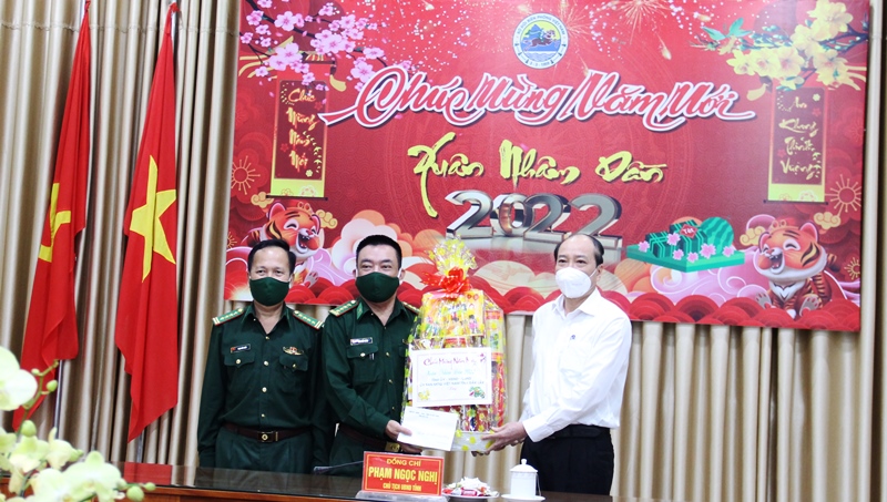 Chủ tịch UBND tỉnh Phạm Ngọc Nghị thăm, chúc Tết các đơn vị